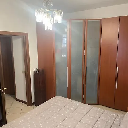 Schiera Zona Fiera Bolonia