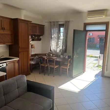 Schiera Zona Fiera 公寓